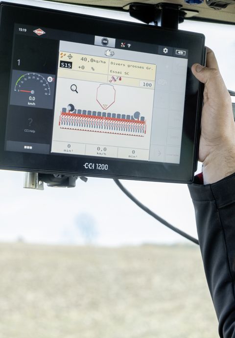 precision farming, screen in cockpit of tractor